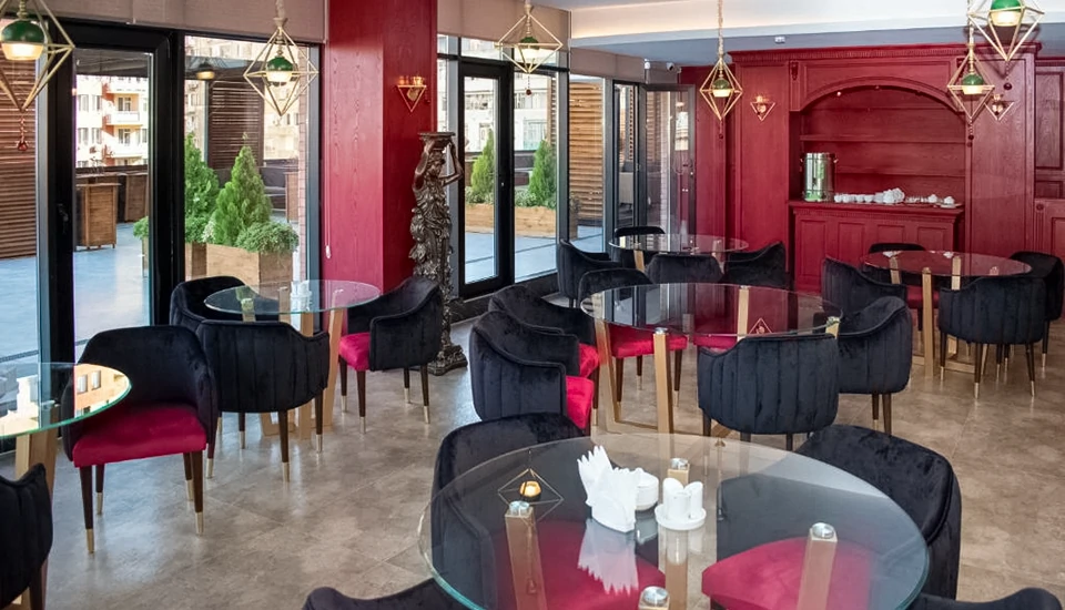 هتل دنیس تفلیس